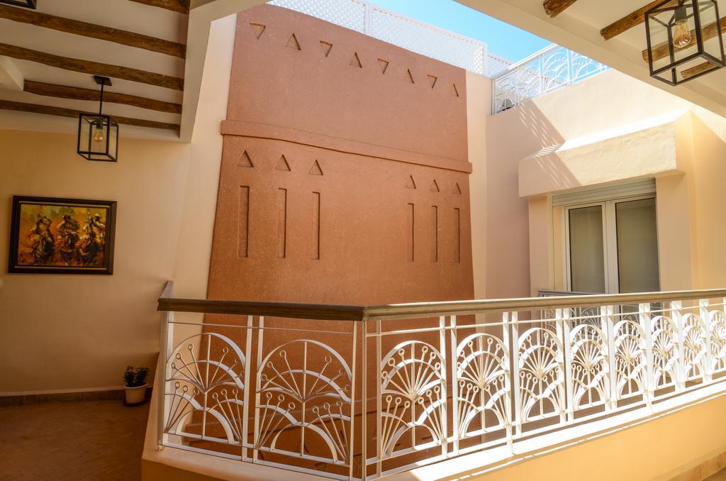 ริอ๊าด ไอนี Bed & Breakfast มาร์ราเกช ภายนอก รูปภาพ