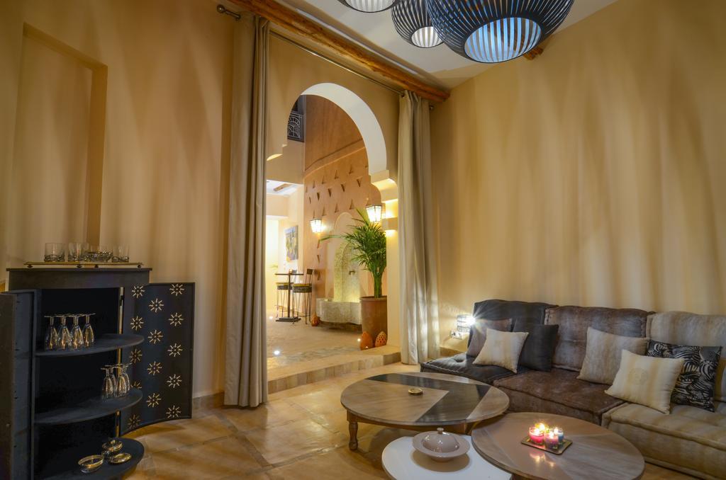 ริอ๊าด ไอนี Bed & Breakfast มาร์ราเกช ภายนอก รูปภาพ